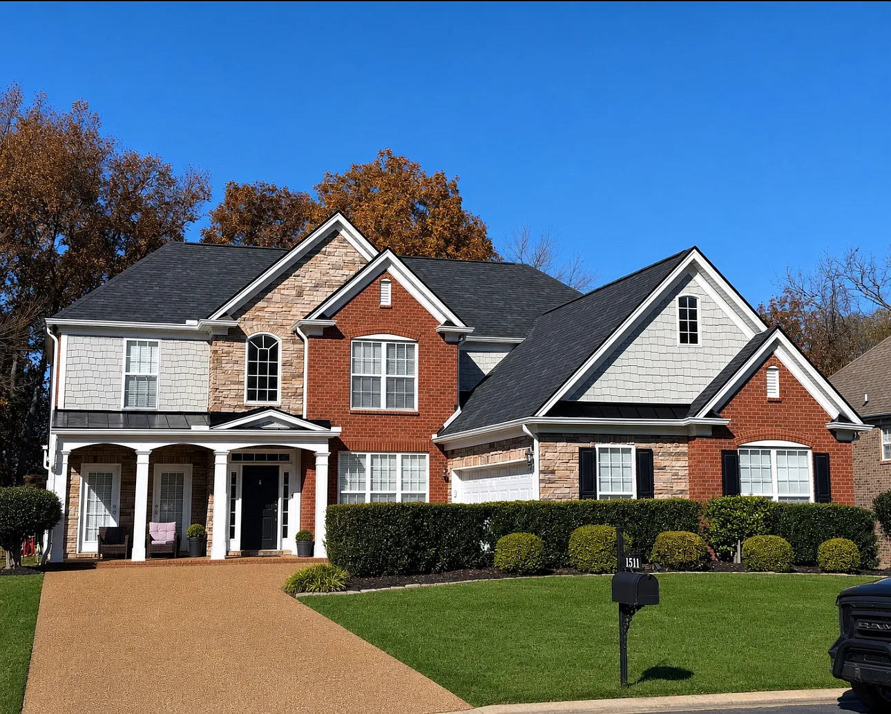 1511 Red Oak Dr — Photo 1