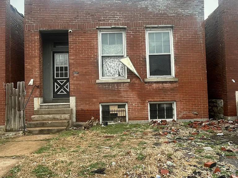 4127 Turner Ave — Photo 2