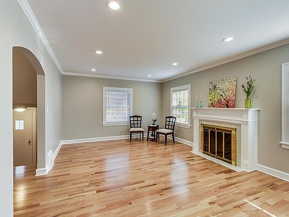 4th image of 6837 N Tripp Ave
