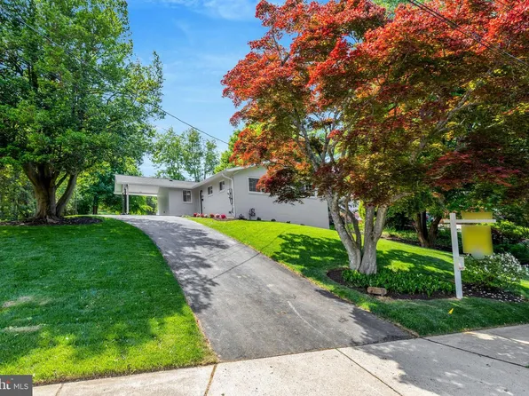 3503 Spring Lake Ter, Fairfax, VA 22030