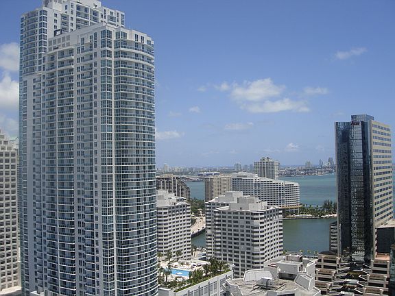 3rd image of 1050 Brickell Ave APT 2702