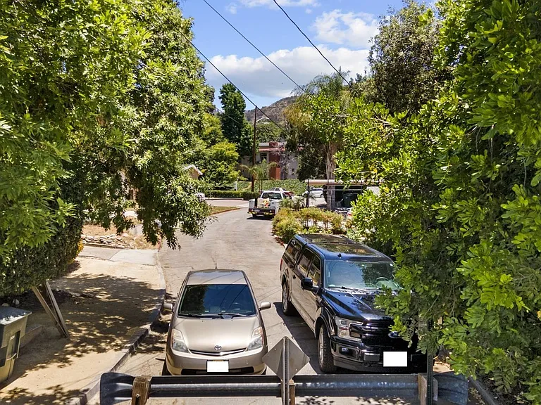 1757 June Ln — Photo 7