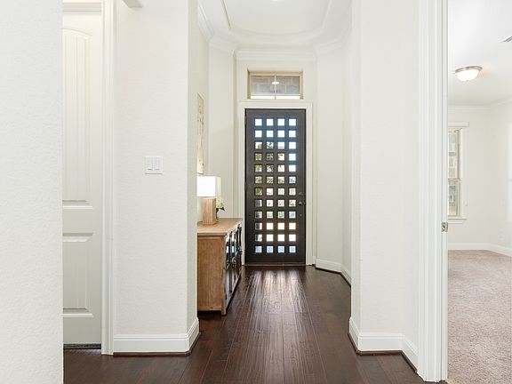 5th image of 18 Marbella Ct