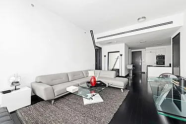 Rented by R New York