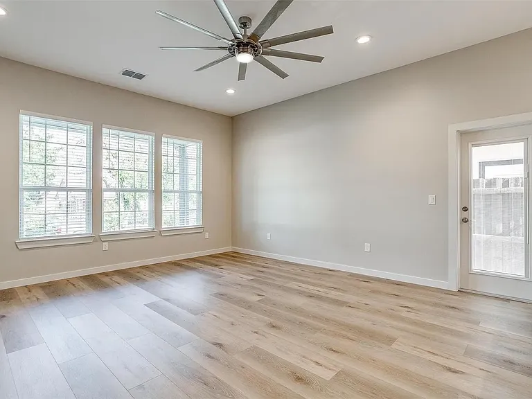 3303 Ryan Ave — Photo 8