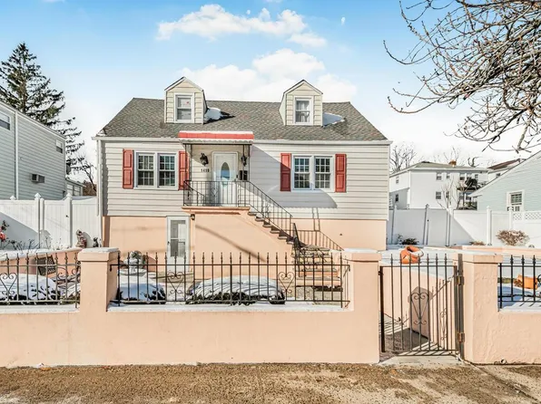 1419 Nepperhan Avenue, Yonkers, NY 10703