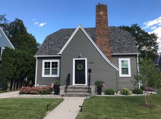 1305 Chestnut St, Grand Forks, ND 58201