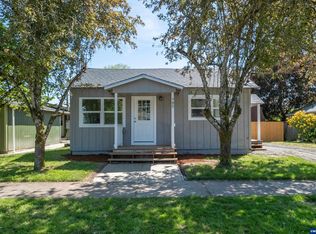 785 F St, Independence, OR 97351