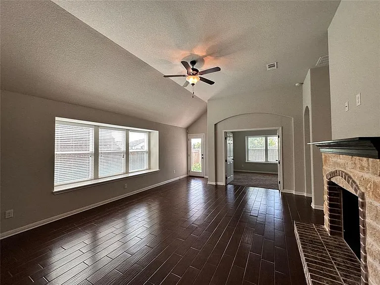 5612 Sabbia Dr — Photo 15