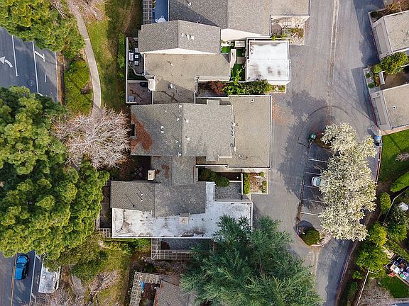 5th image of 1712 Cherryhills Ln