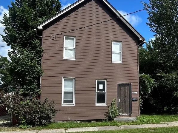 3533 E 46th St, Cleveland, OH 44105