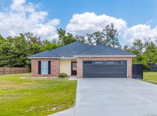 1040 Isabella St, Sulphur, LA 70663