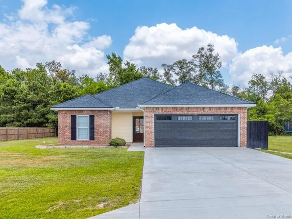 1040 Isabella St, Sulphur, LA 70663