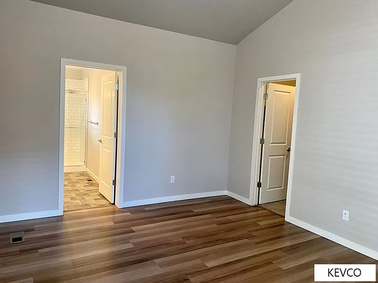 2950 Sykes Dr — Photo 12