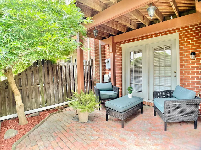 3903 Clares Ct — Photo 13