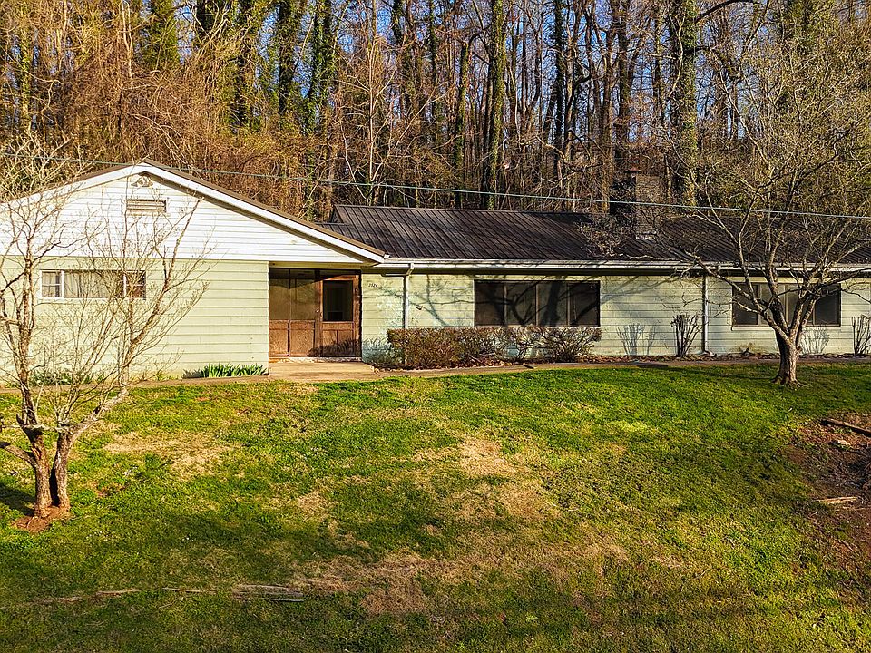1st image of 3524 Montlake Dr