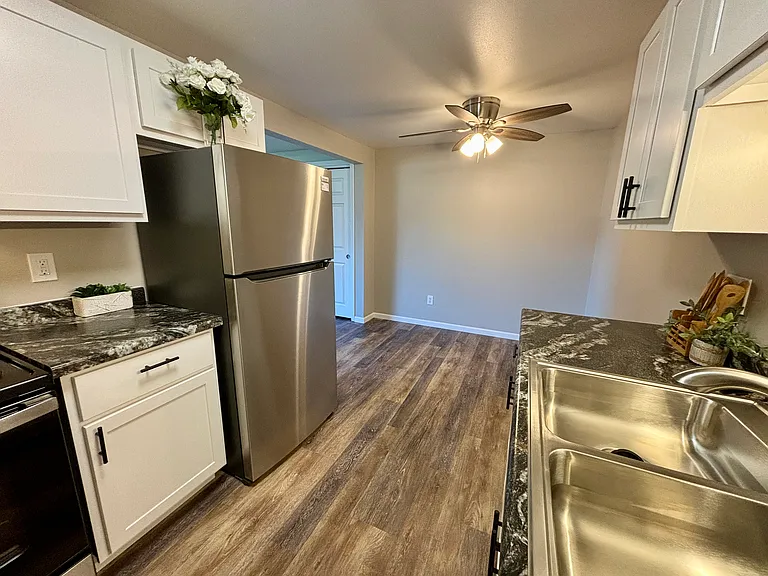 121 Capitol View Ter #8 — Photo 6