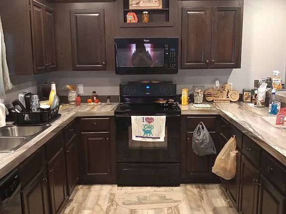 2nd image of 372 Zebra Dr