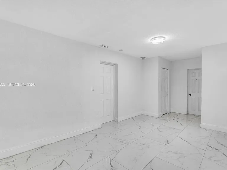 4530 SW 25th St — Photo 12