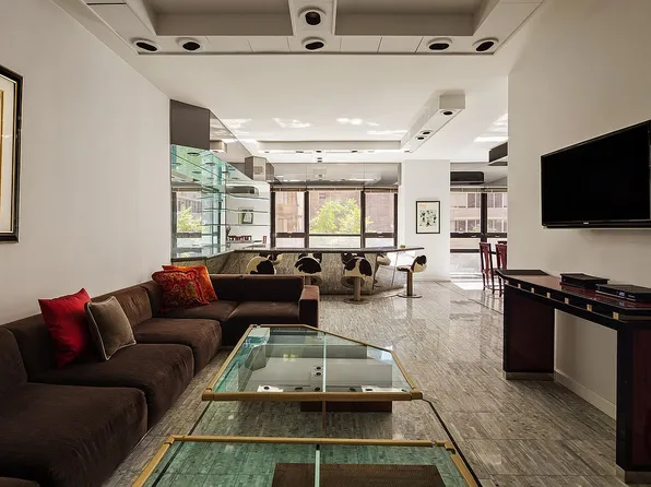 415 E 54th St APT 2A, New York, NY 10022
