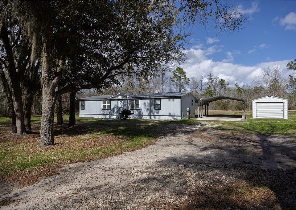 1st image of 122 Cypress Dr