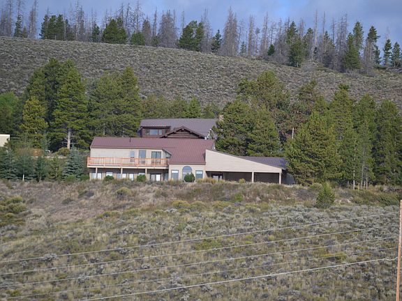 5th image of 369 Aspen Dr.