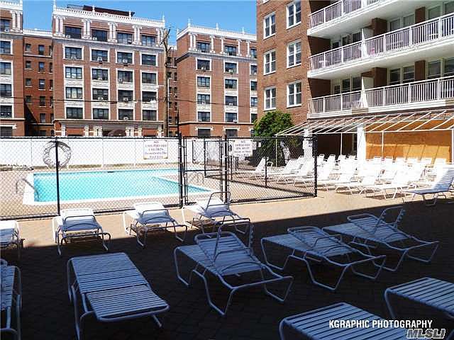 1st image of 410 E Broadway APT 7G