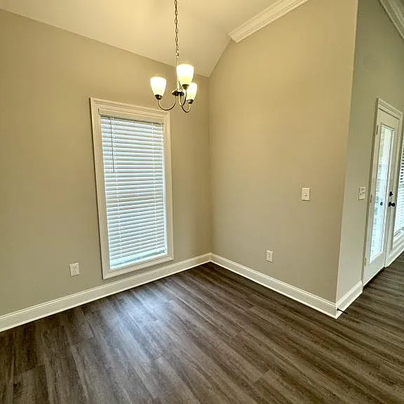 706 Kathleen Dr — Photo 17