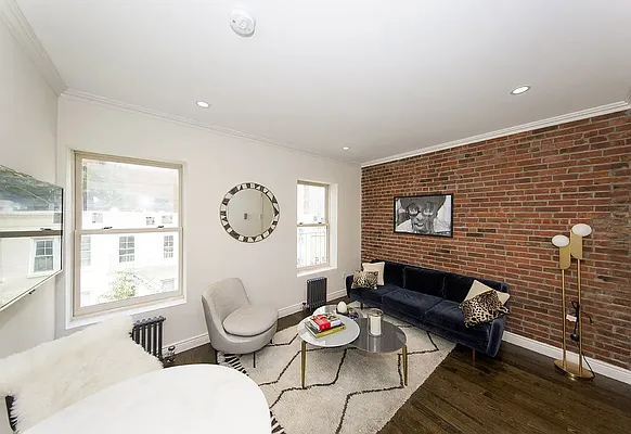 Rented by R New York | media 1