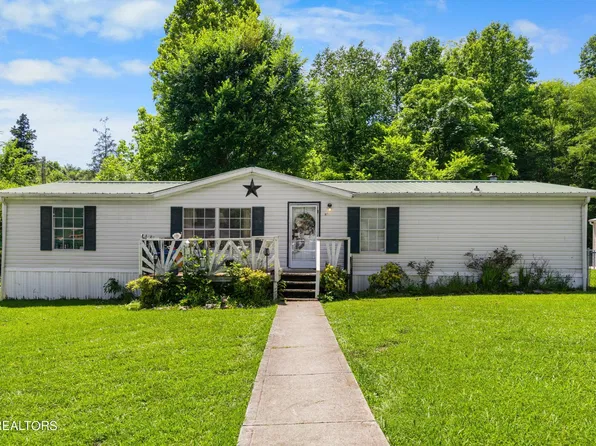 327 Ridenour Ln, Jacksboro, TN 37757