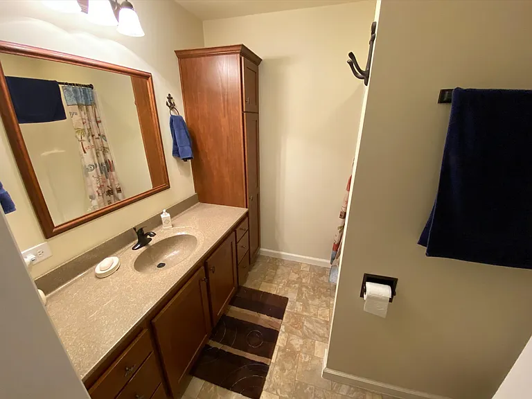 2094 Fieldcrest Dr — Photo 16