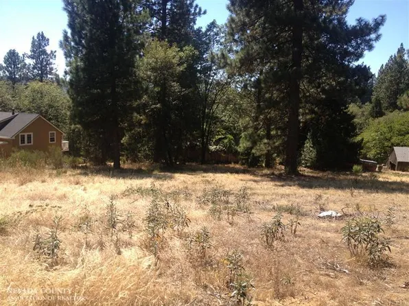 631 Chief Kelly Dr, Nevada City, CA 95959