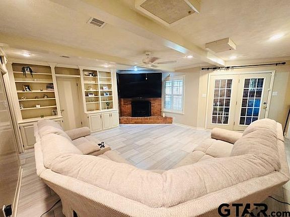 5th image of 926 Circle Dr