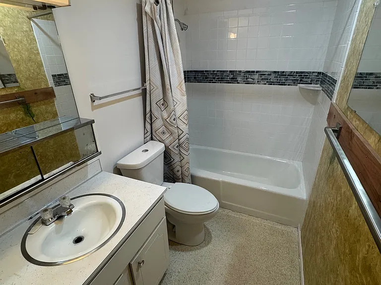 434 Valley Hi Cir #B24 — Photo 19