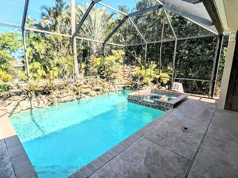 124 Turquoise Ln — Photo 10