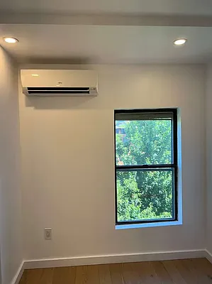 Bedroom, photo 5