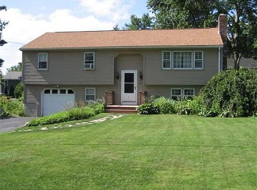1st image of 11 Marquand Ln