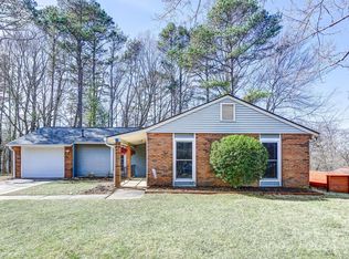 7 Vail Ct, Asheville, NC 28806