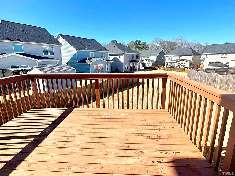 8008 Gilano Dr — Photo 20