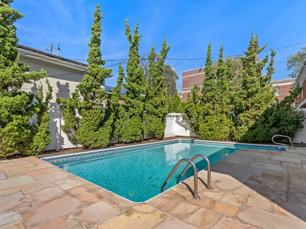 8506 Narrows Avenue image 39 of 45