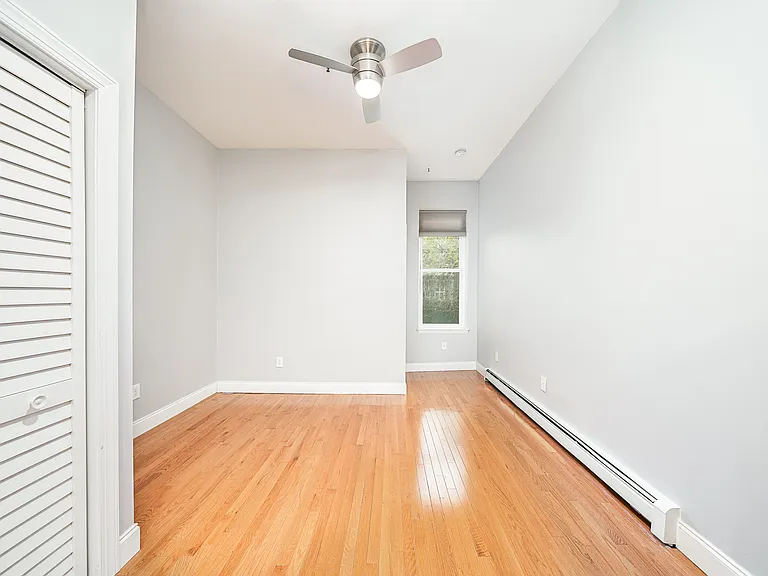811 Park Ave #2 — Photo 13