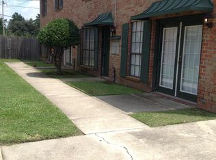 7091 Perkins Place Ct, Baton Rouge, LA 70808