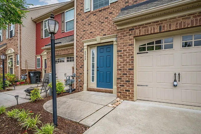 8954 Ringview Dr — Photo 3