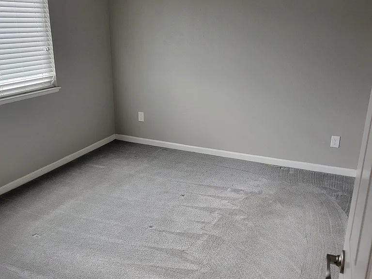 1715 Burlington Dr — Photo 8