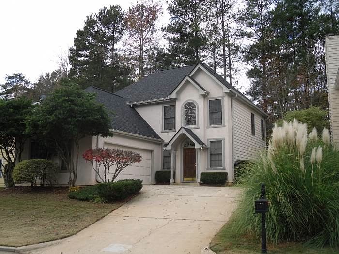 Great 2 story traditional