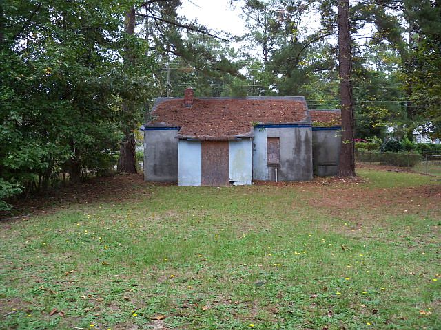 2nd image of 2117 Bayvale Rd