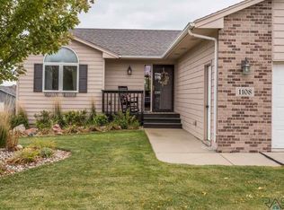 1108 N Archer Ave, Sioux Falls, SD 57103