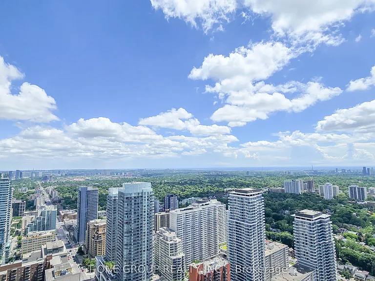 8 Eglinton Ave E #4208 — Photo 6