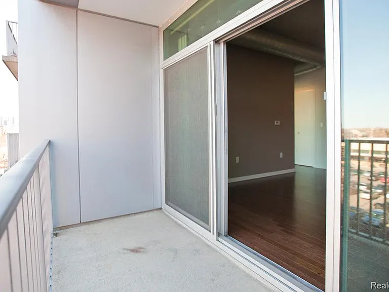 3670 Woodward Ave #410 — Photo 23