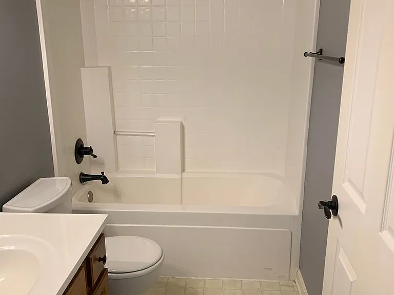 1038 Brent St #100 — Photo 5